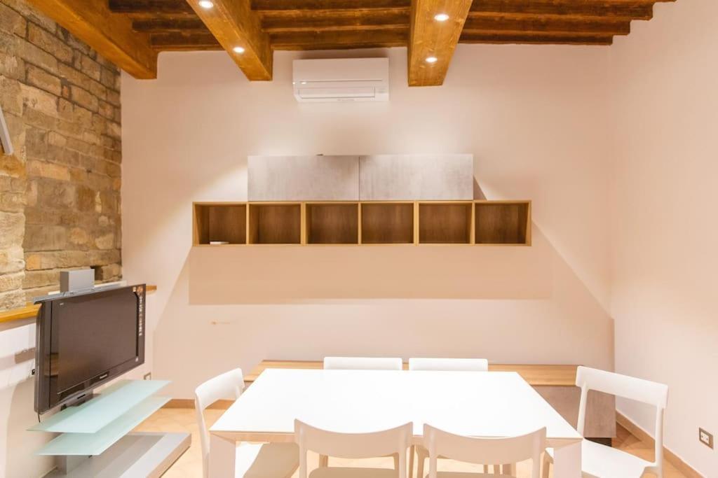 Cozy And Charmin 3Br Apartment Steps By Duomo Florenz Exterior foto